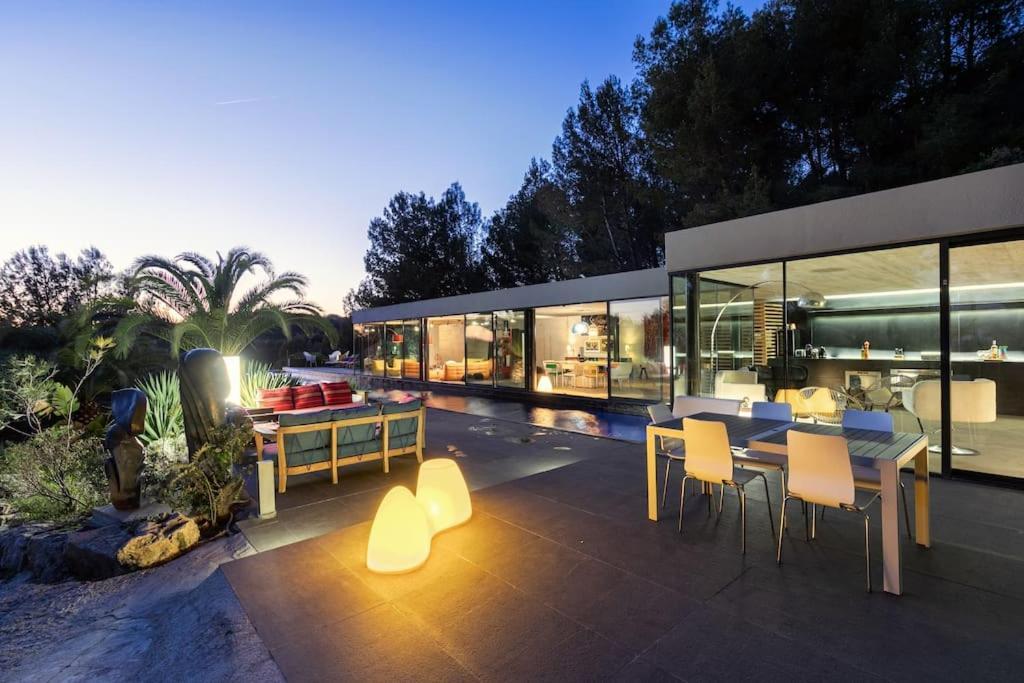 Villa On The Rocks บ็องโดล ภายนอก รูปภาพ